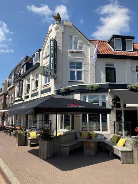 Hotel De Valk Valkenswaard Bagian luar foto