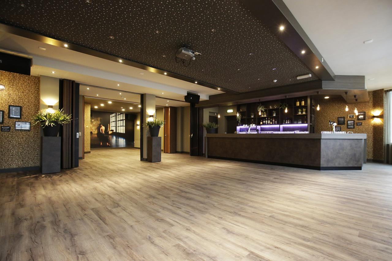 Hotel De Valk Valkenswaard Bagian luar foto
